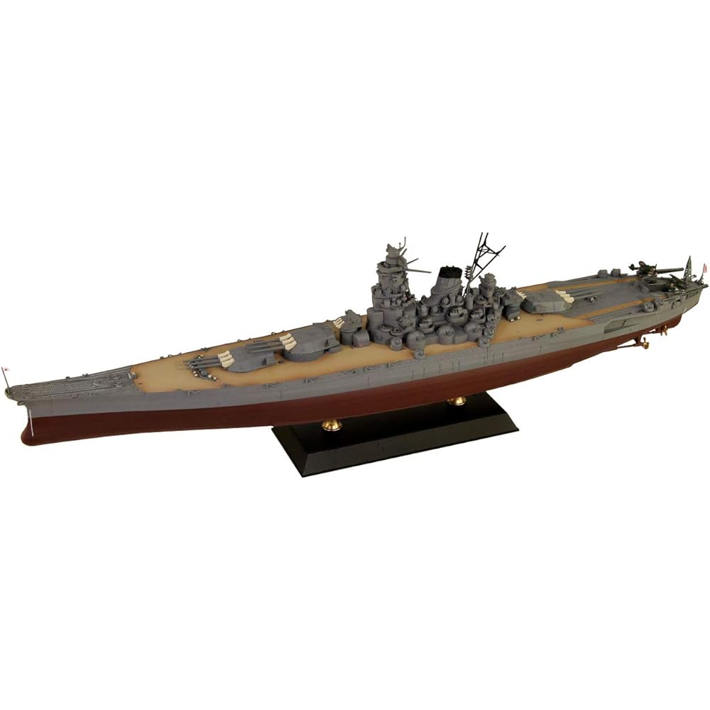 Pit Road In (and many more) corners of this world Japanese Navy Battleship Yamato 1/700 Scale Plastic Model PD45