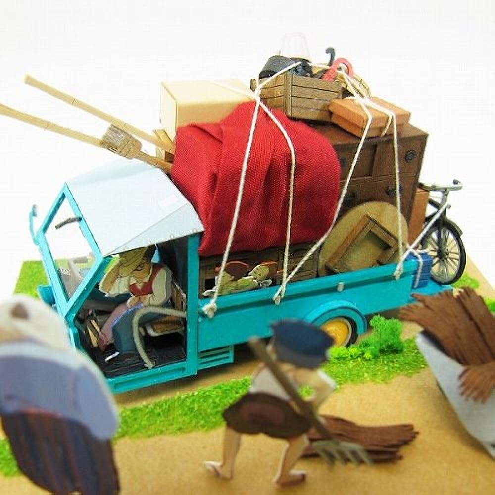 Sankei Miniatuart Kit Studio Ghibli Series My Neighbor Totoro Kusakabe Family Moving 1/48 Scale Paper Craft MK07-14