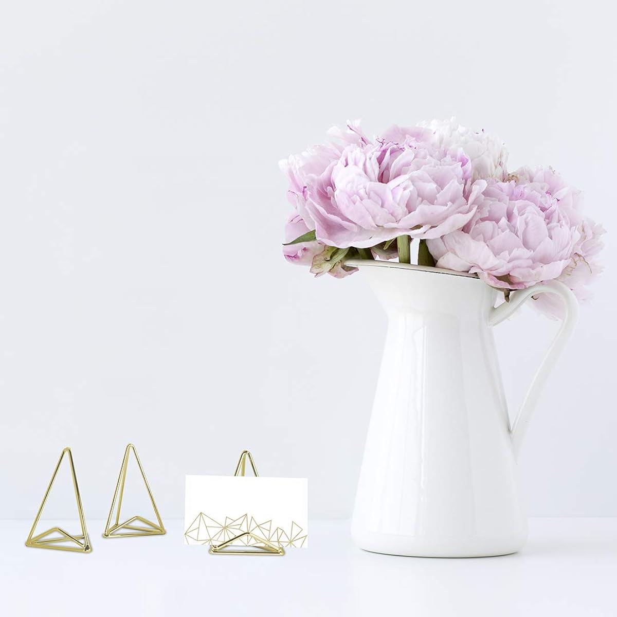 Koyal Wholesale Modern Metal Geometric Triangle Wedding Place Card Holder Gold Table Number Holder Set of 12