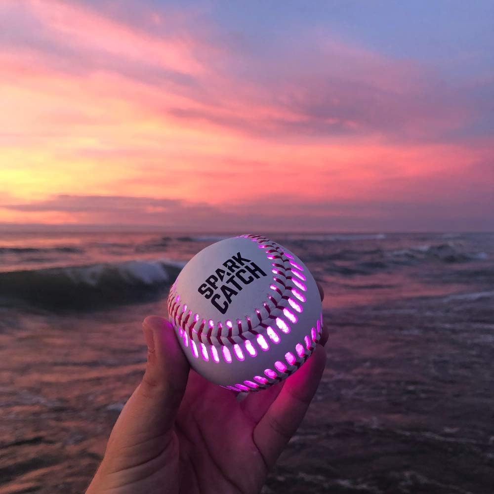 Spark Catch (Spark Catch) LED light emitting baseball ball Built-in LED light Same weight and size as a hard ball Uses genuine leather Ideal for night play and catch ball