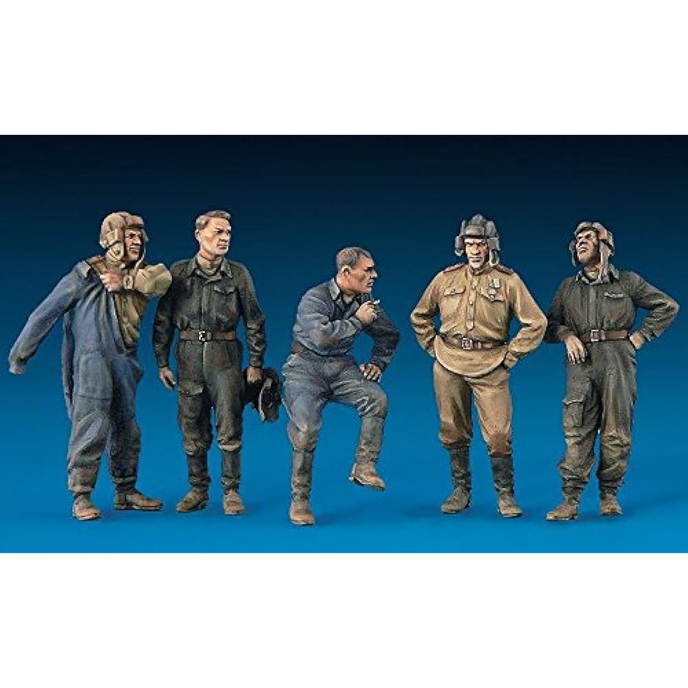 Miniart 1/35 T-80 Soviet light tank & 5 crew members, movable track-connected plastic model MA35243