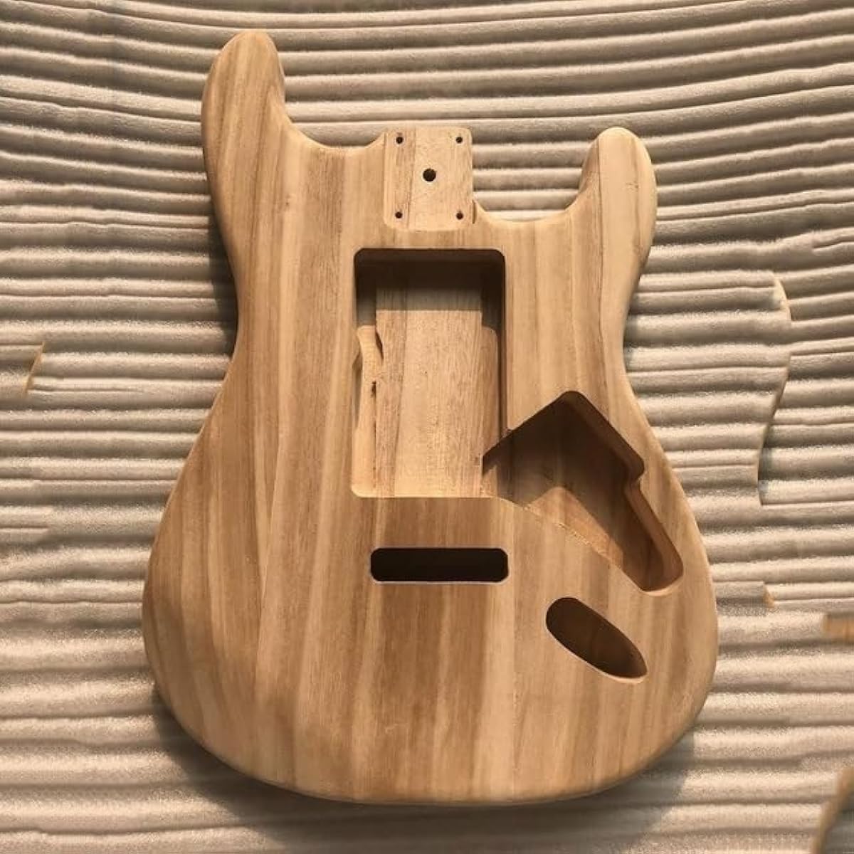 Wood type ST electric guitar body Unfinished maple body