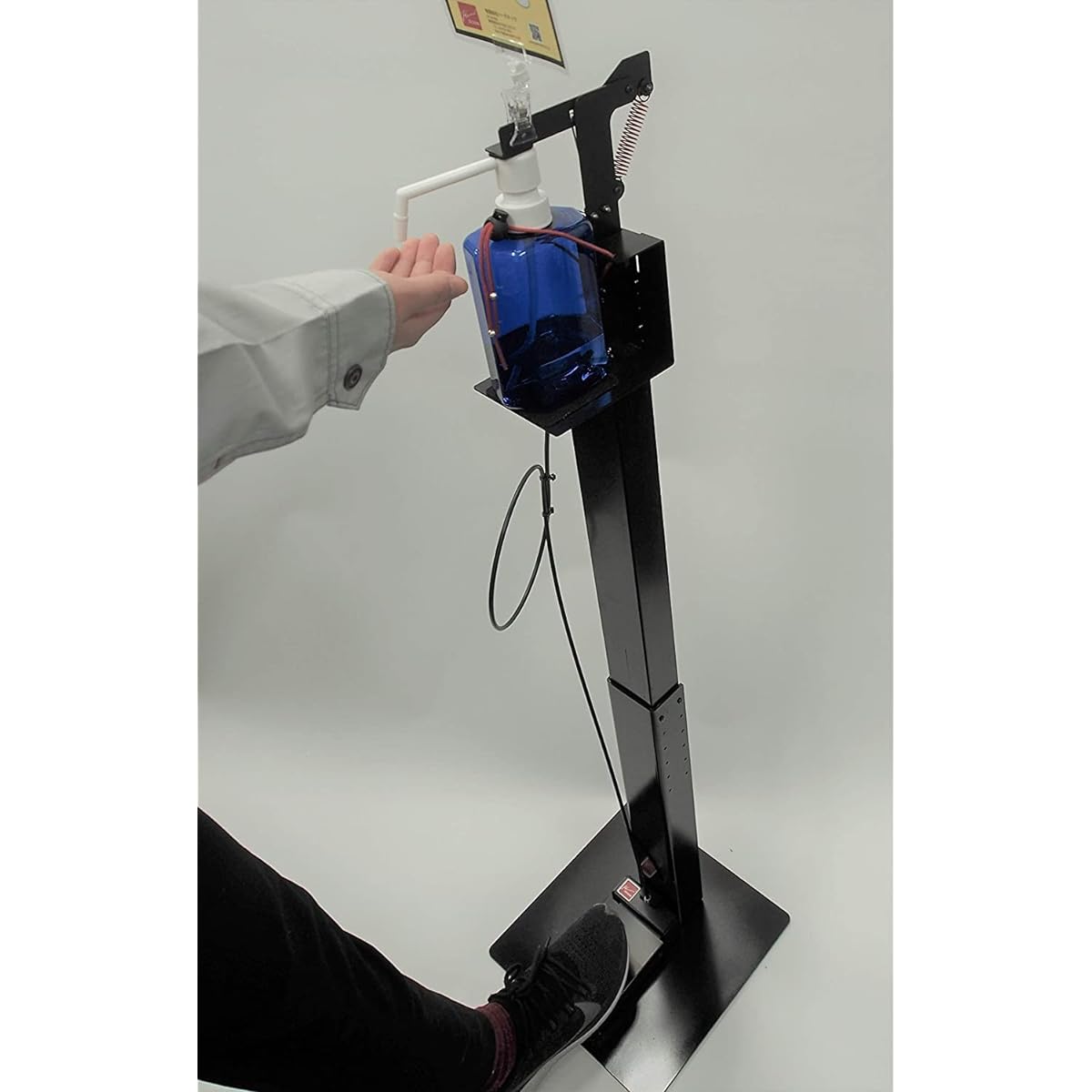 HarmotechDESIGN | "FPS-02S" "With dedicated stand/Foot-type disinfectant sprayer - Swish with the pedal! ”