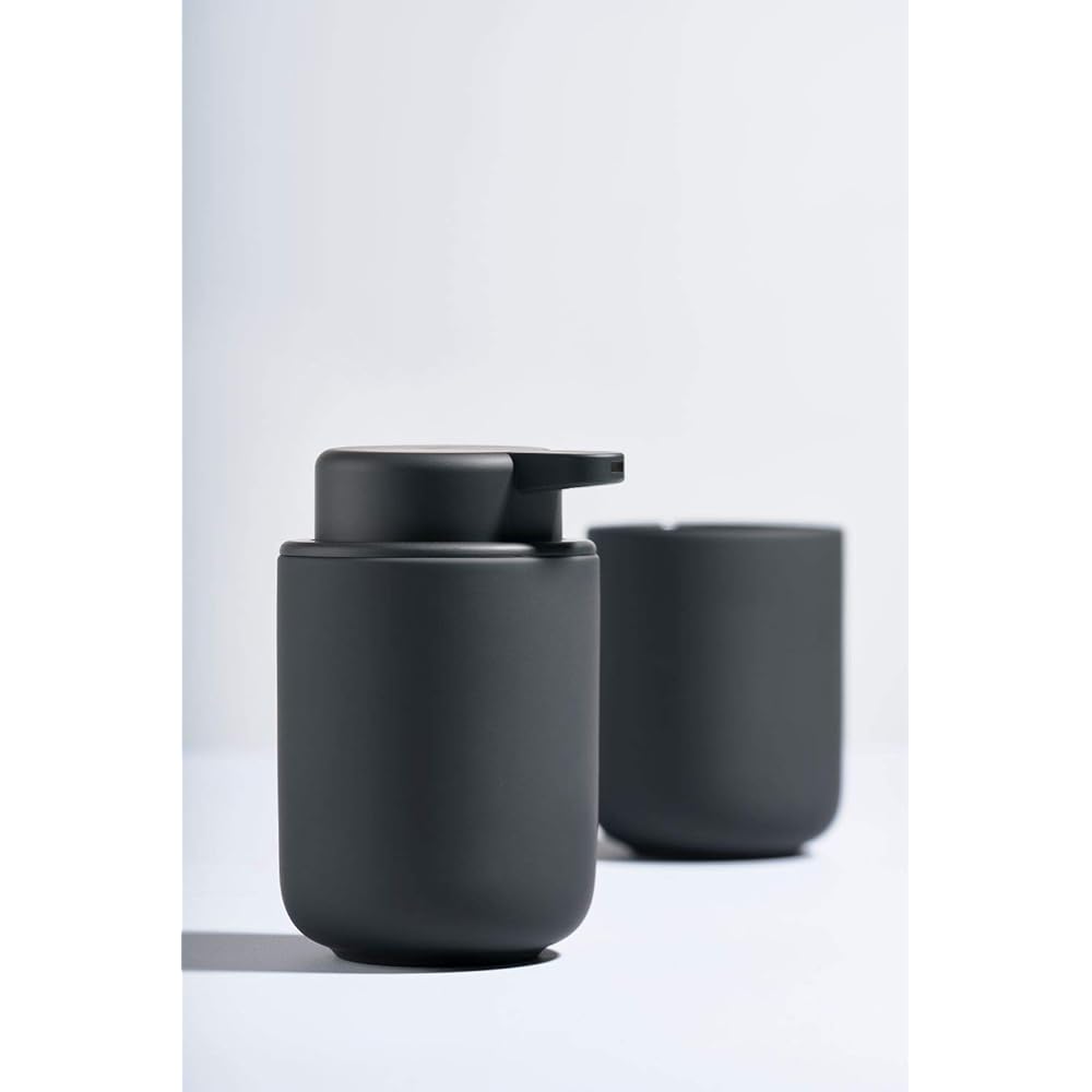 Zone Shampoo Dispenser Black ∅8.3xh12.8cm Soap Dispenser UME 330393