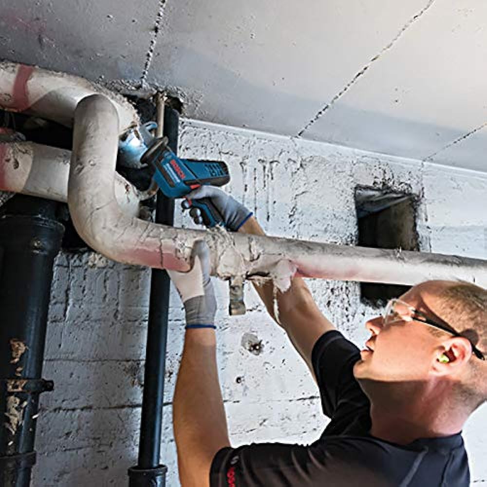 Bosch Professional 18V Cordless Saver Saw (Body only, battery and charger sold separately) GSA18V-LICH Electric Saw