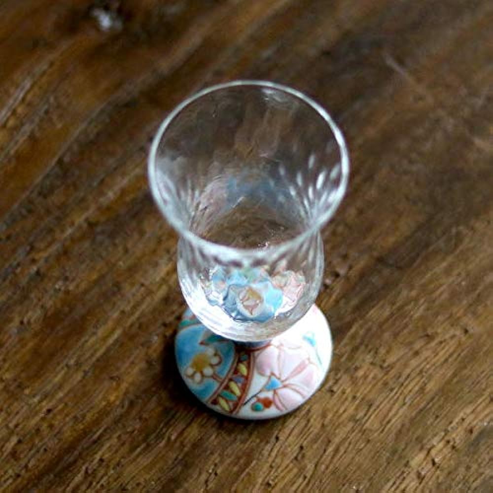 Kutani ware cold sake glass (lattice) flower tapestry