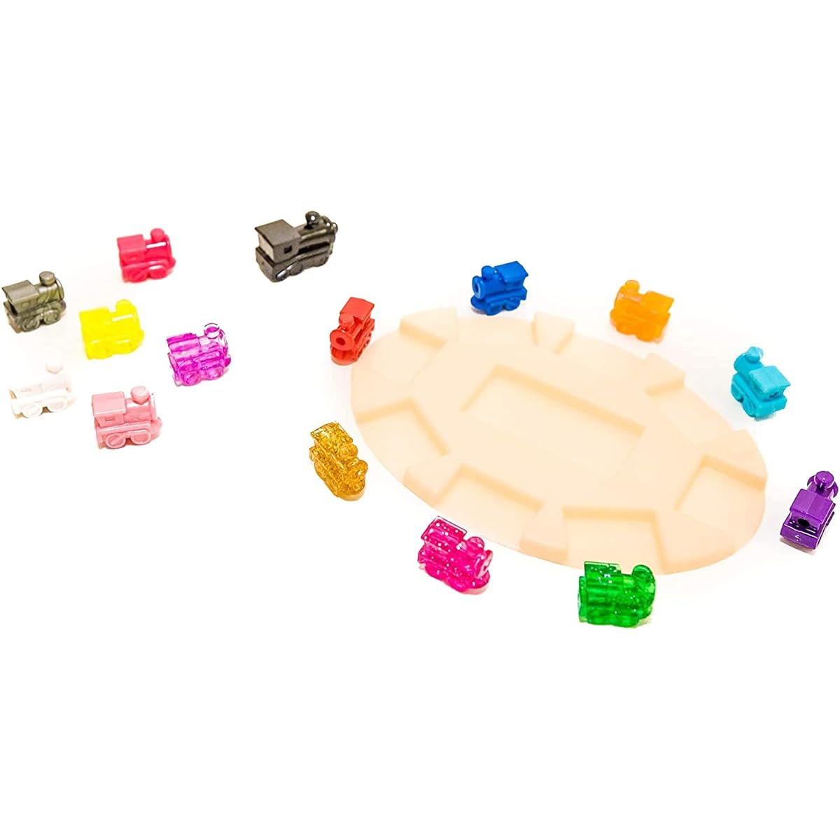 Bello Games New York 8 Player Oval Centerpiece Hub Domino Train 15 Pieces