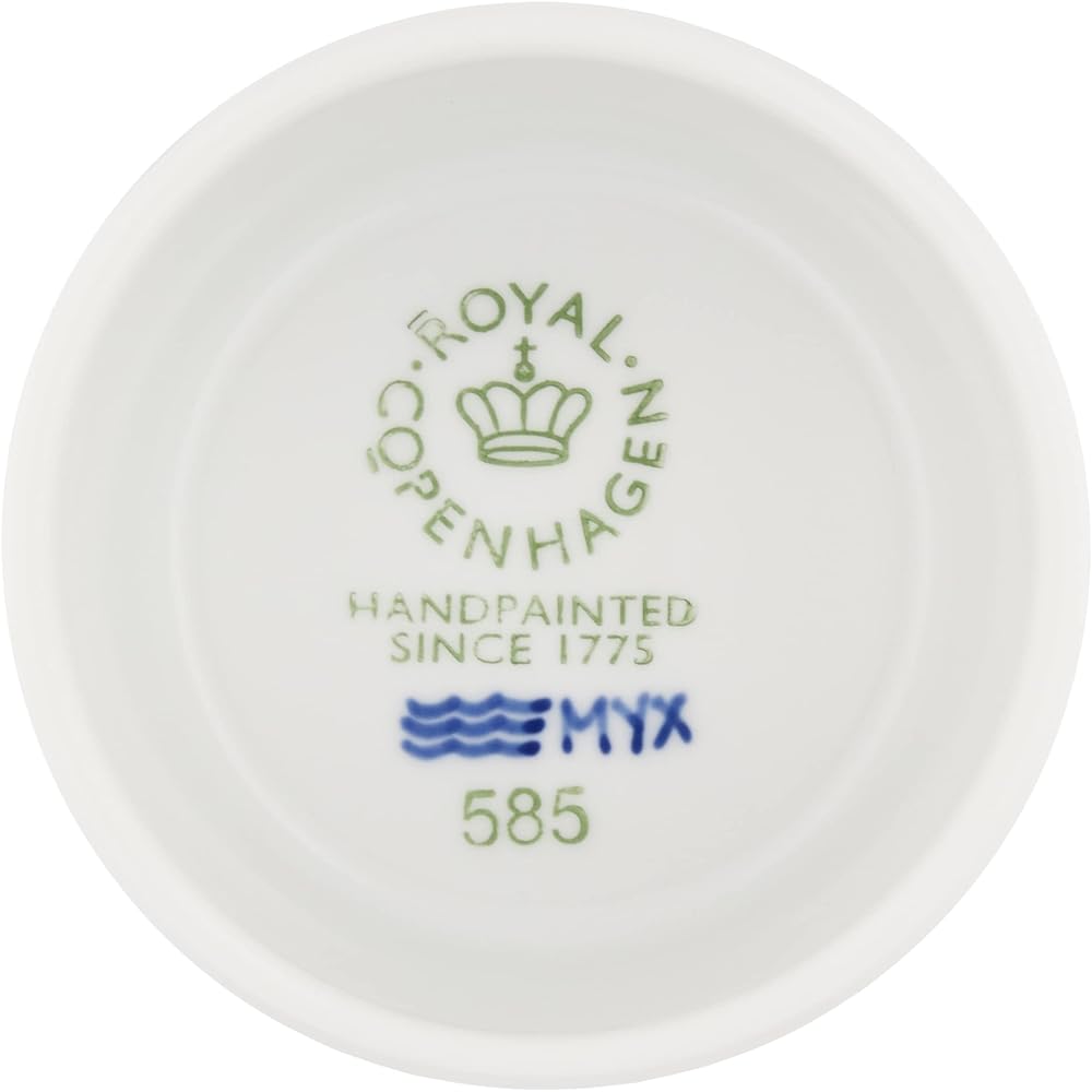 ROYAL COPENHAGEN [Regular Import] Royal Copenhagen Blue Fluted Mega Ovenware Souffle Pair 1025513