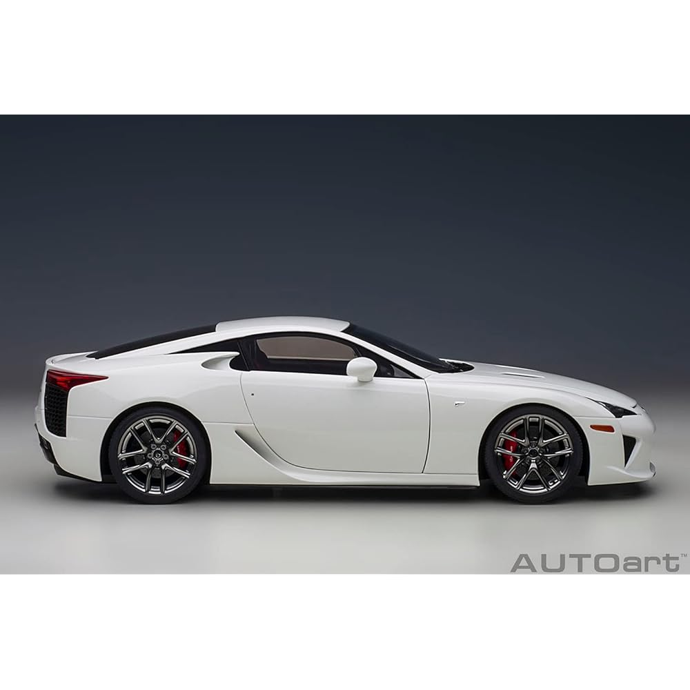 AUTOart 1/18 Lexus LFA (Whitest White) Completed Product