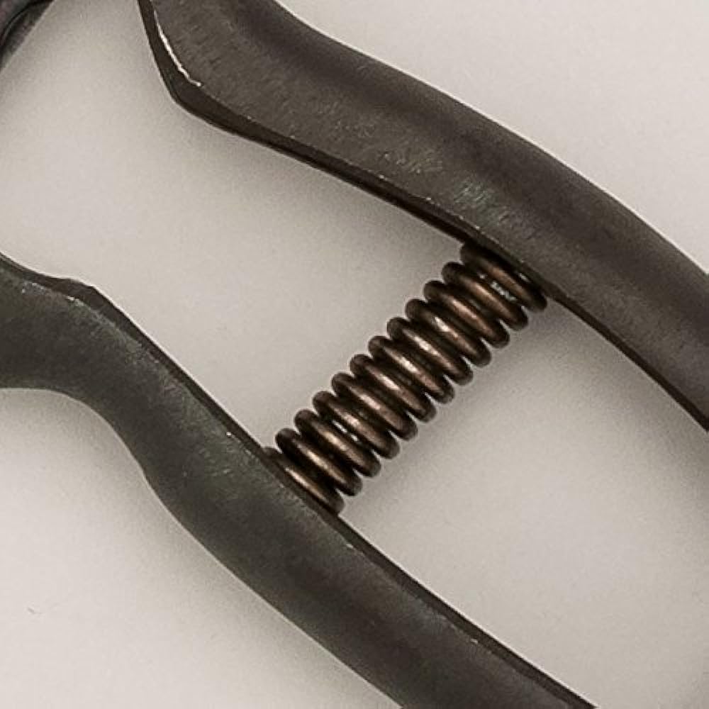 Tohoku Uchihamono Shinkunimitsu Pruning shears Tsugaru type Peeling