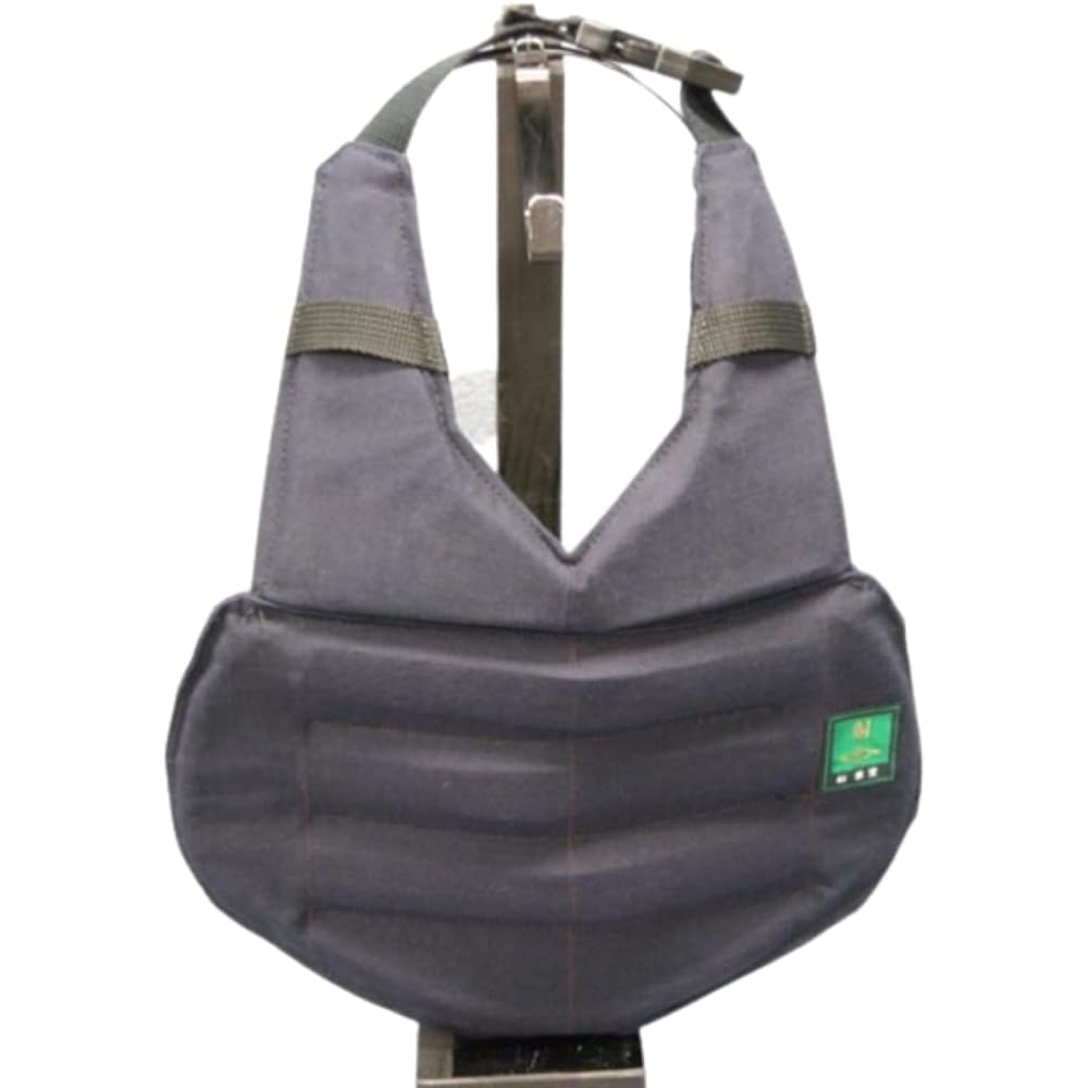 Breast sagging, scissors, chest area, auxiliary armor