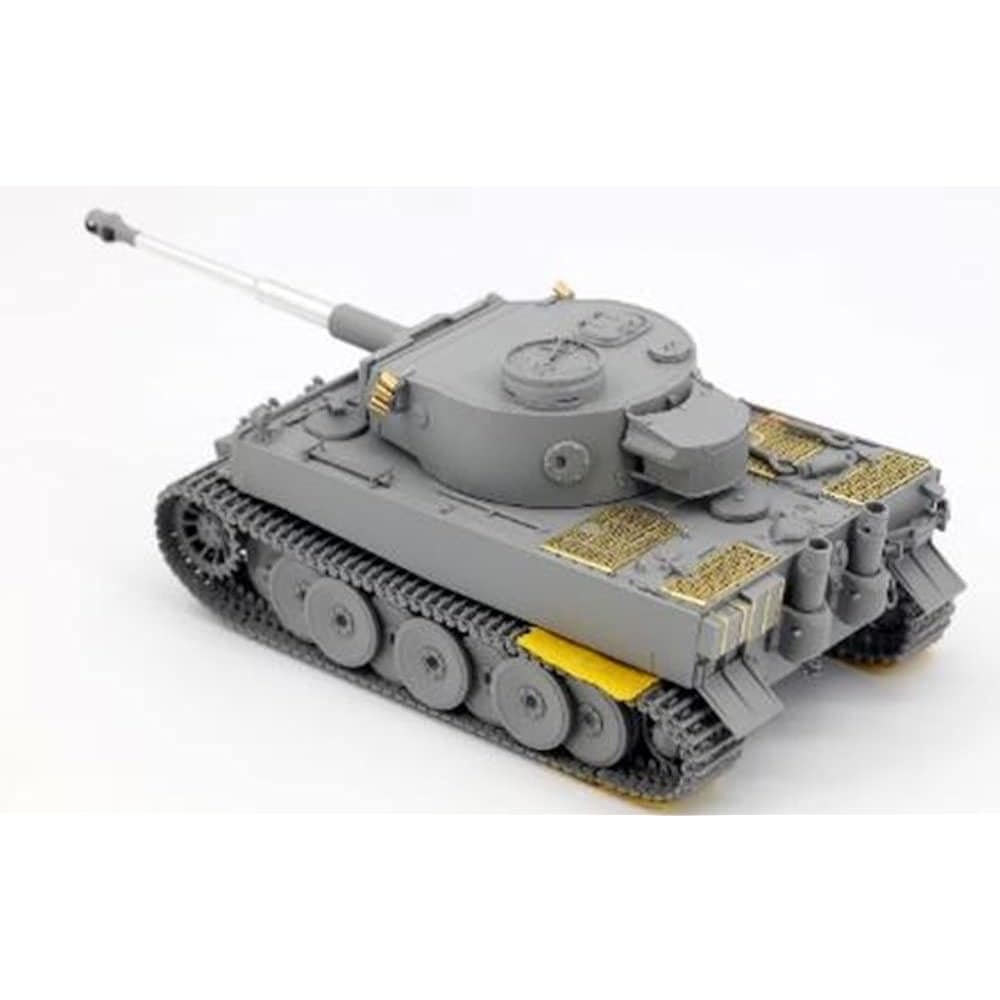 Border Model 1/35 German Army Tiger I Very Early Production Type 502nd Heavy Tank Battalion Leningrad 1942/3 Winter (3in1) Plastic Model BT014