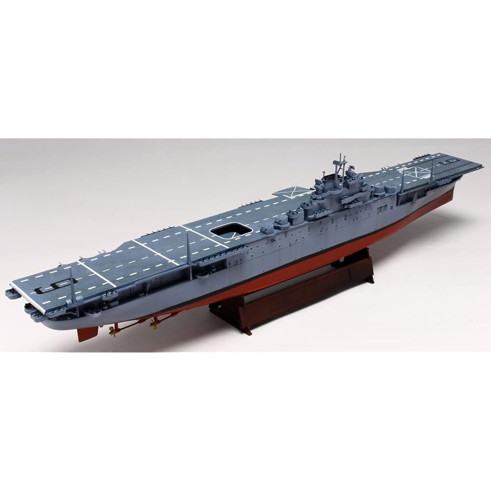Platts/Italeri 1/700 World of Warships US Navy Aircraft Carrier Essex Plastic Model WOW49503