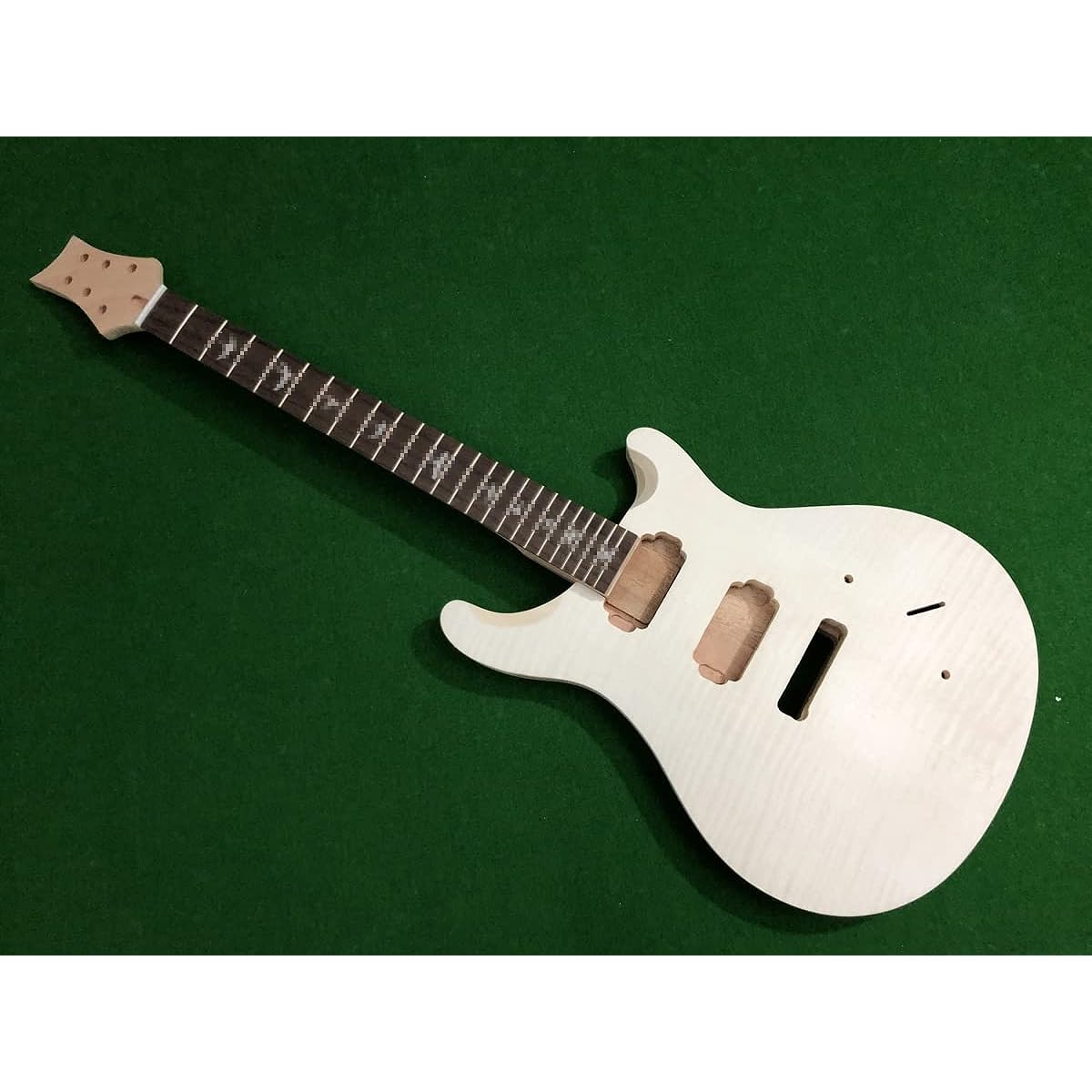 1 Set Guitar Kit 22 Fret Guitar Neck 24.7 Inch Mahogany Maple Wood Guitar Body Rosewood Fretboard DIY Guitar Project