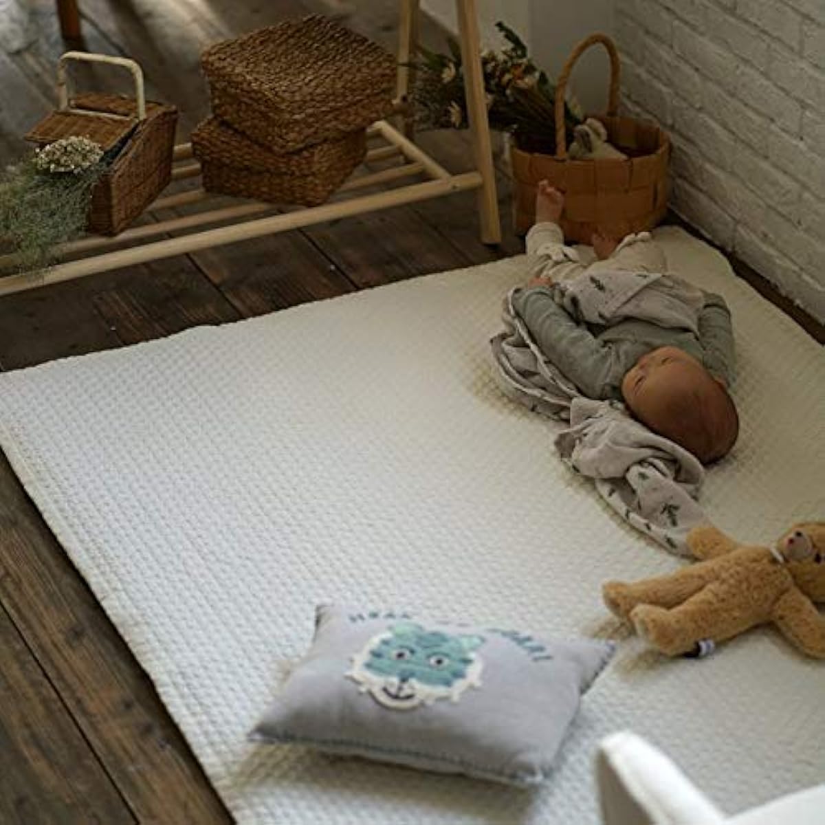 Ibul-style quilted mat, cloud pattern, 120 x 180 cm, ivory, cucan, MILKHOME, Ibul, quilted mat, stylish, baby, seamless, washable, 1.5 tatami mats, living room, kids, children's room, baby room, baby room