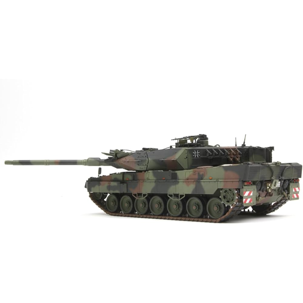 Mont Model 1/35 German Army German Main Battle Tank Leopard 2 A7 Plastic Model MTS027