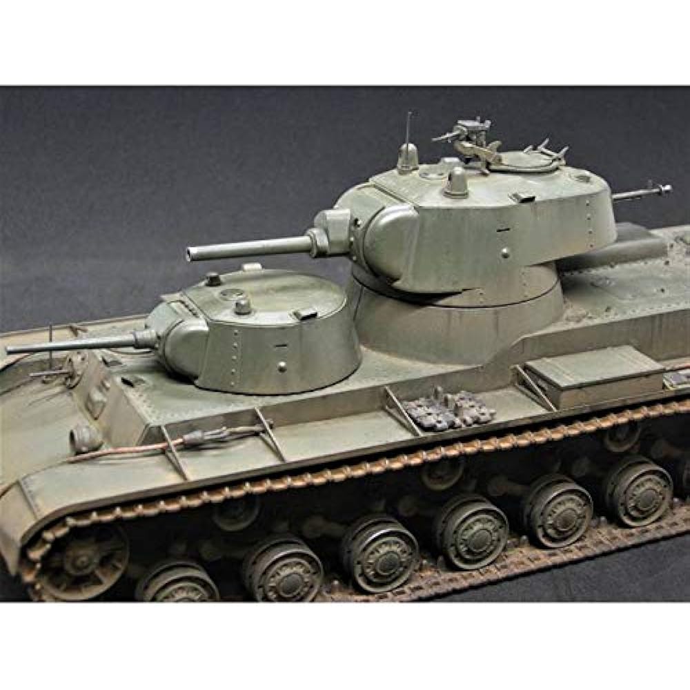 Tacom 1/35 Soviet Army SMK Heavy Tank Plastic Model TKO2112