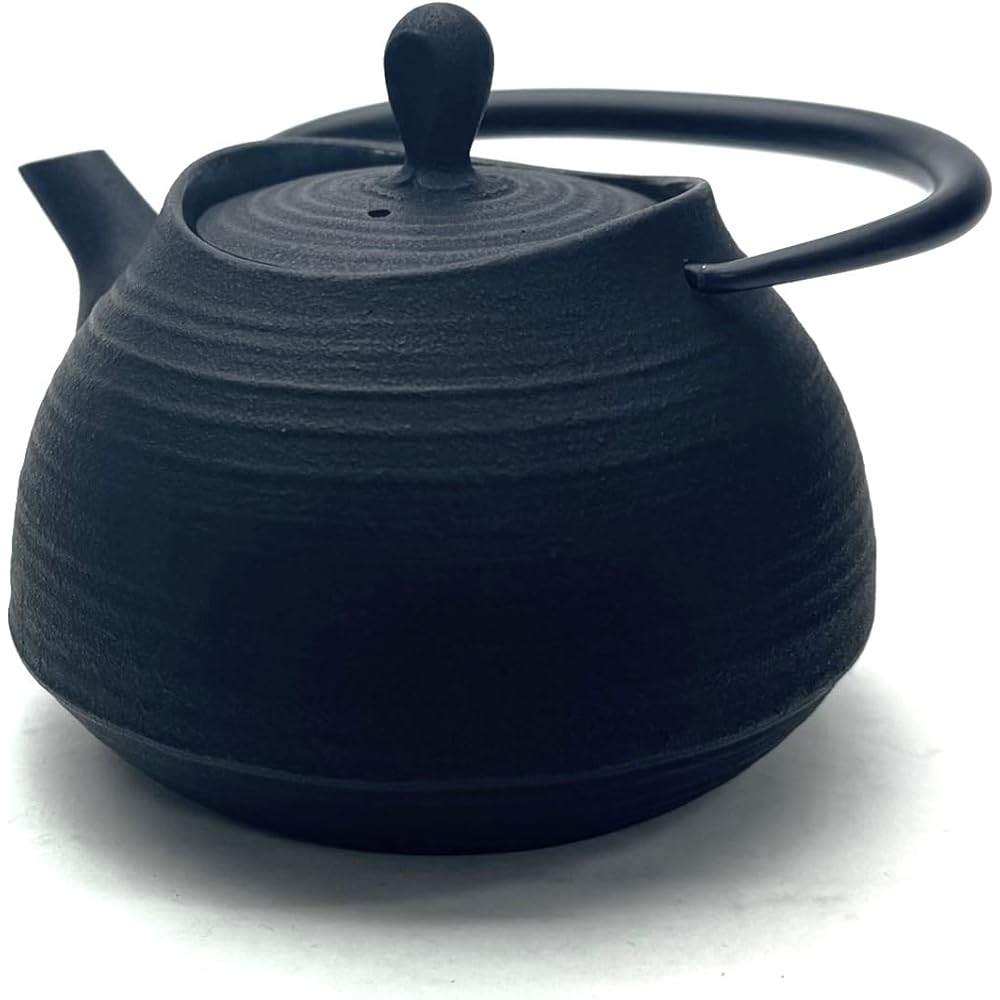 Nanbu Ironware Teapot: Ichichudo Teapot Hakeme 0.6L Black W15xD13xH17(cm)