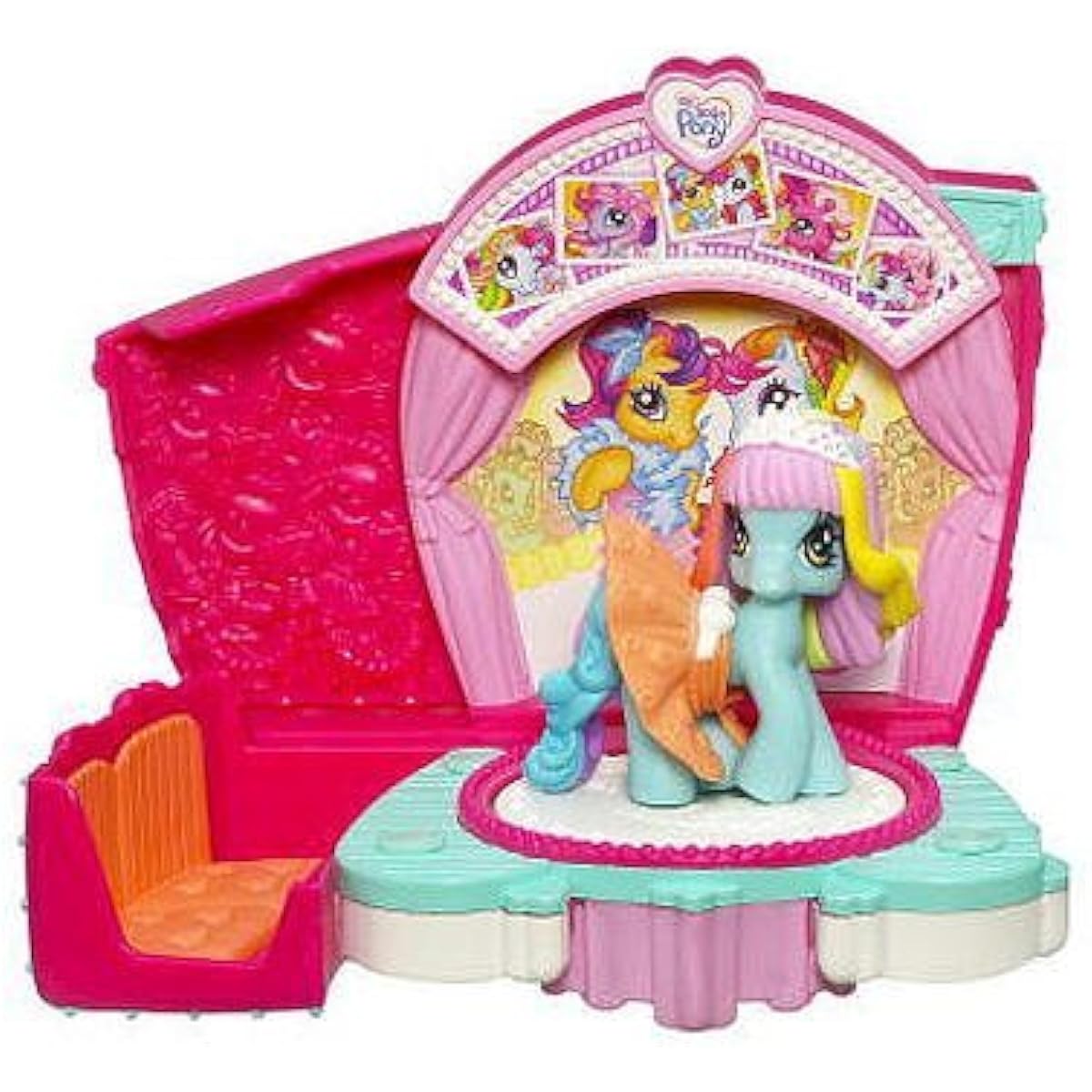 My Little Pony Ponyville Twirlin' Runway Styles with Rainbow Dash