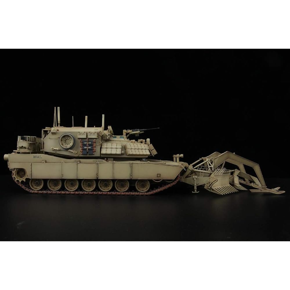 Ryfield Model 1/35 US Marine Corps M1 Breacher Minefield Breakthrough Vehicle Plastic Model RFM5011
