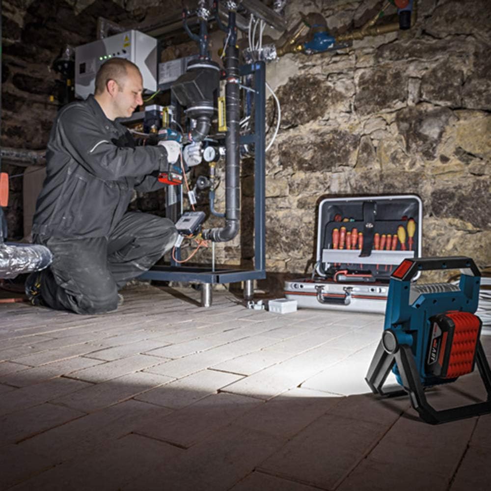 Bosch Professional 14V/18V cordless floodlight 1,900 lumens (body only, battery and charger sold separately) GLI18V-1900