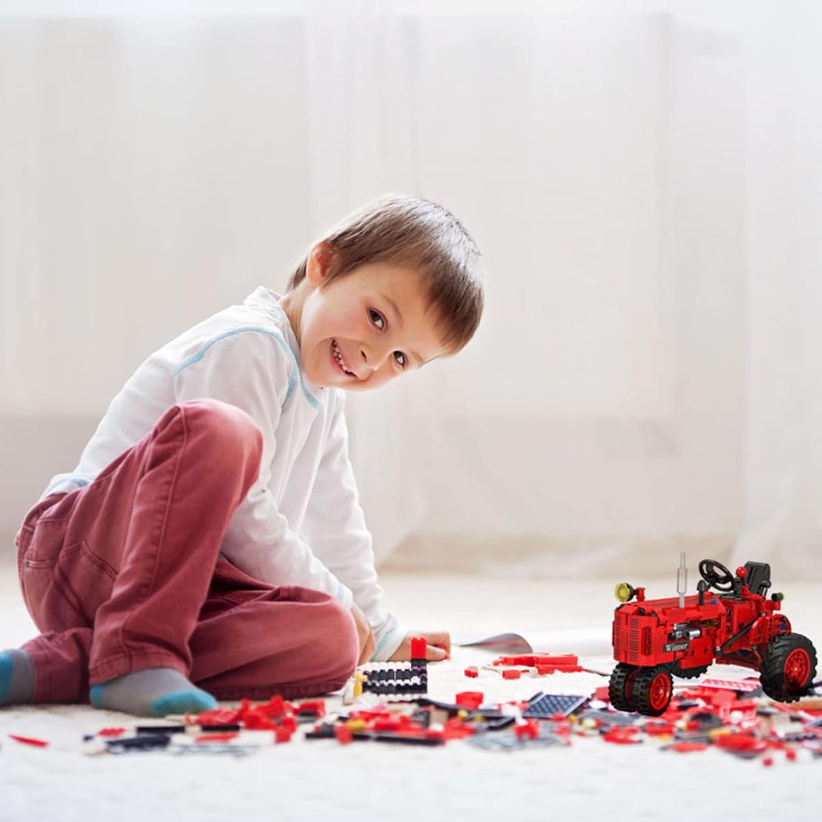 Gynthias 1/12 Classic Farm Tractor Toy Building Block Set, Endless Fun for Kids, 302 Pieces Classic Red Farm Tractor with Tractor Toy Collection