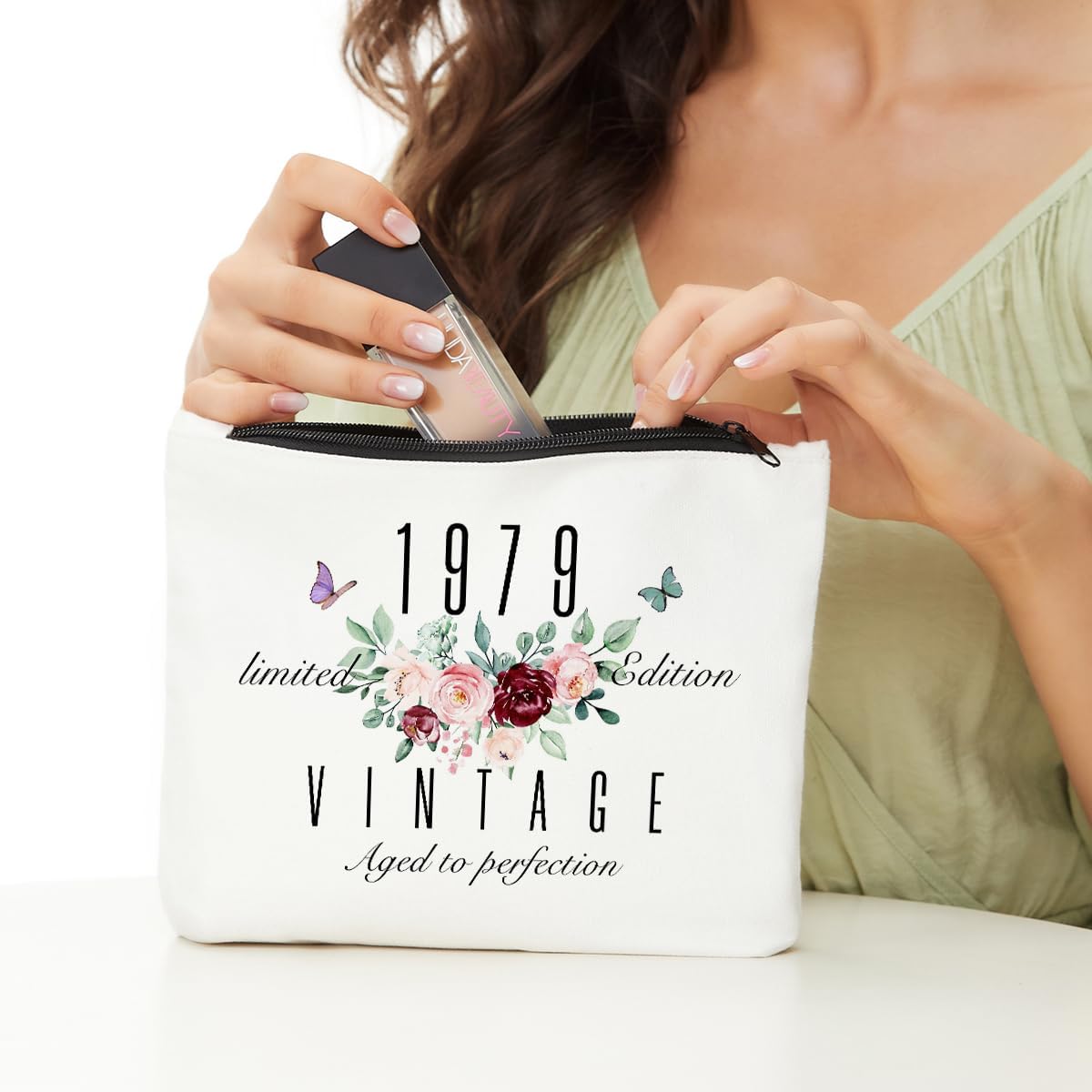 45th Birthday Gifts for Women 45th Birthday Decorations Presents for Women - Best 45th Birthday Gift Ideas for Mom, Wife, Friend, Coworker, Aunt, Boss - 1977 Limited Edition Makeup Bag