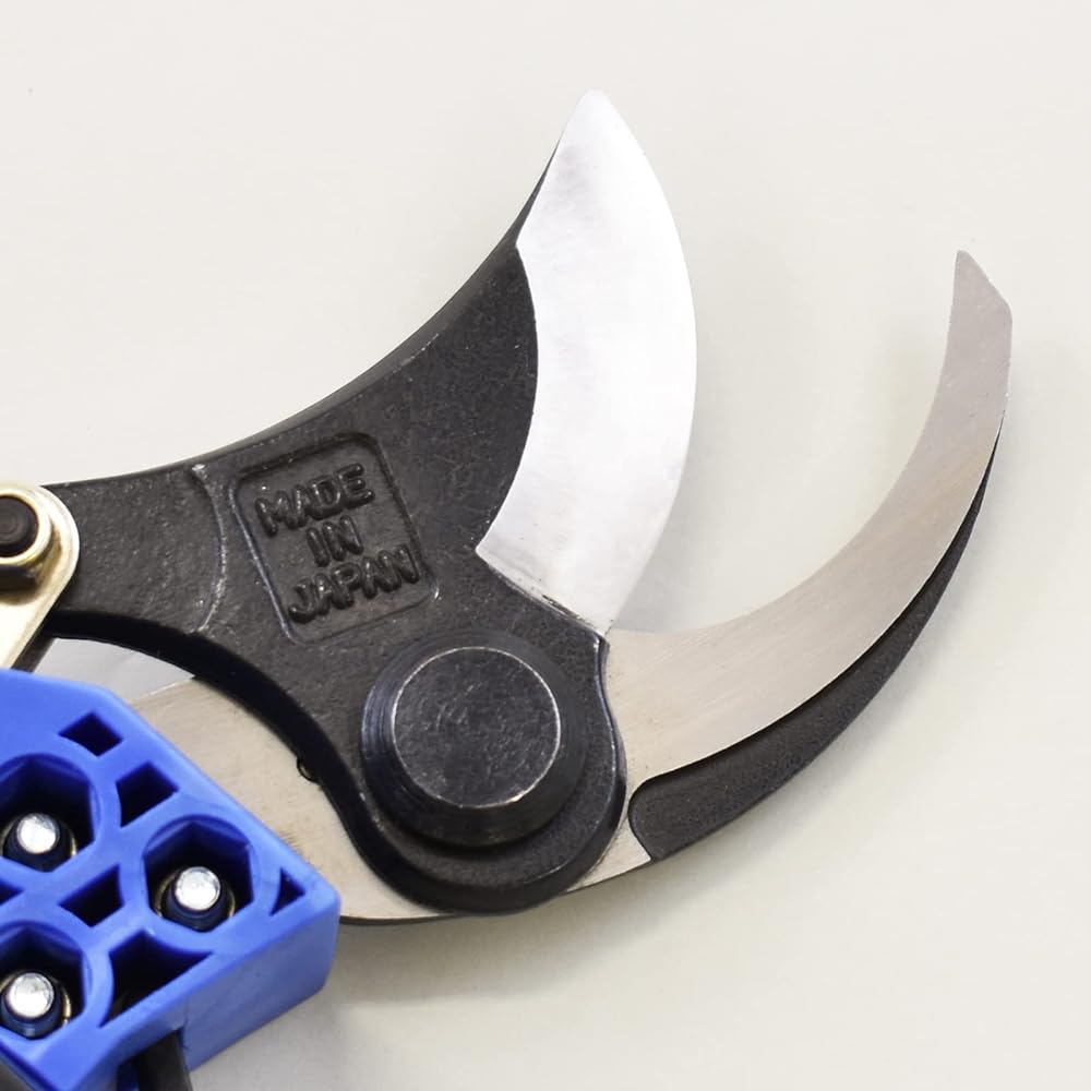 YOSHITOSHI air pruning shears