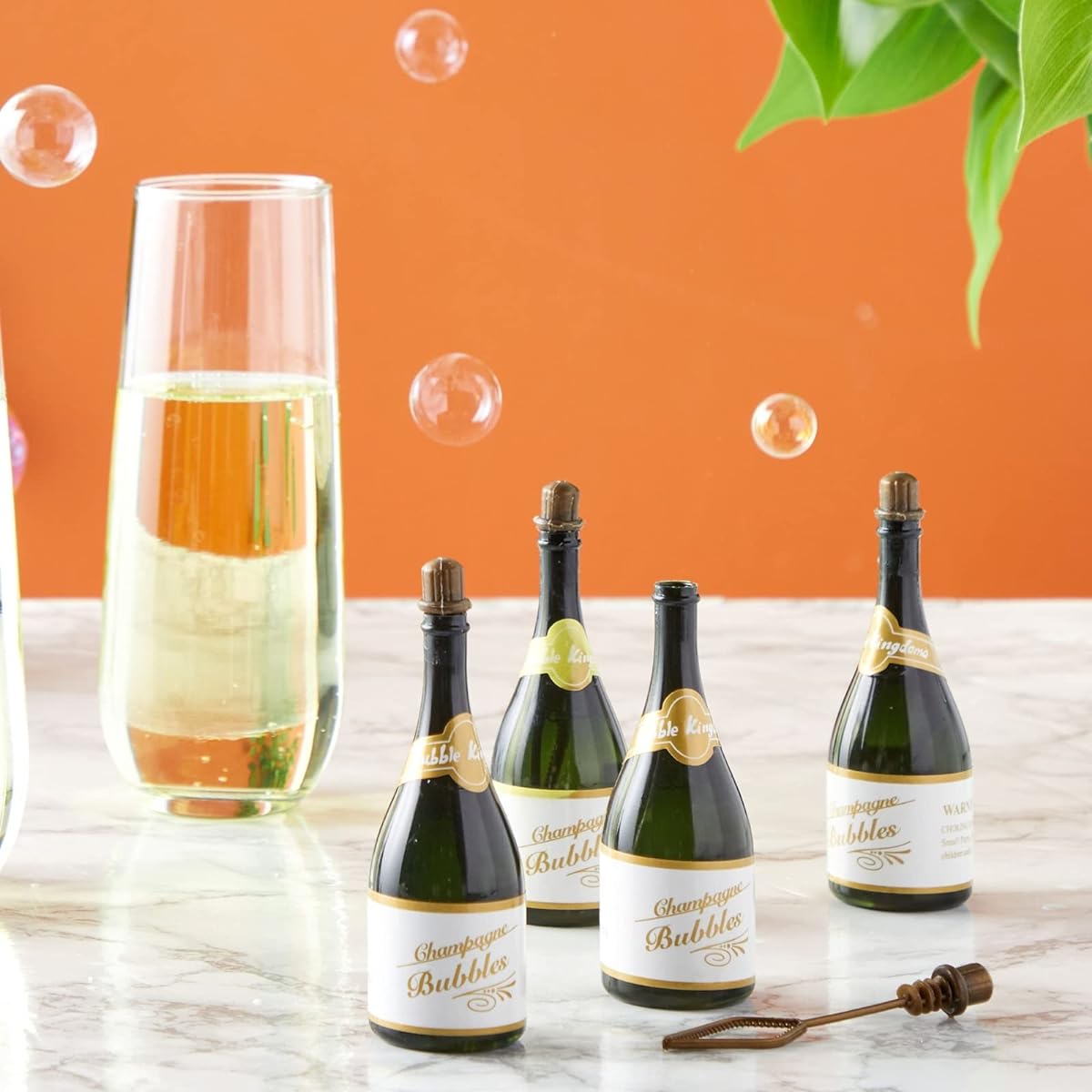 Juvale 108 Tiny Wedding Bubbles for Guests, Mini Champagne Bottle Design for Bulk Party Favors (0.8 oz)
