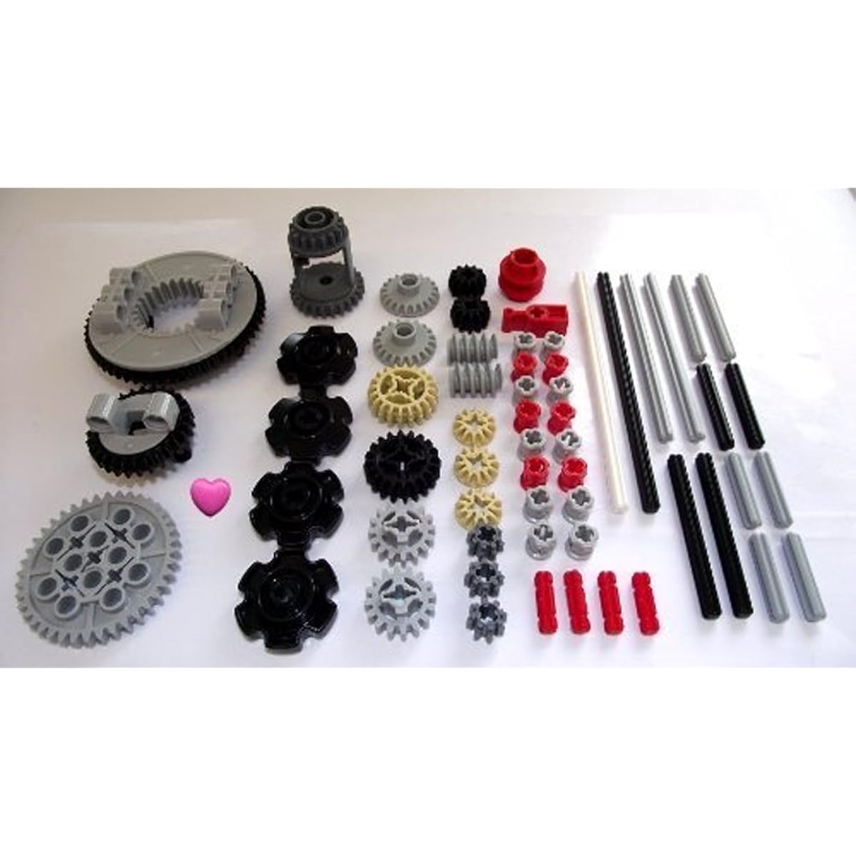 LEGO TECHNIC 60-Piece Gear Wheel, Axle and Stopper Set by LEGO