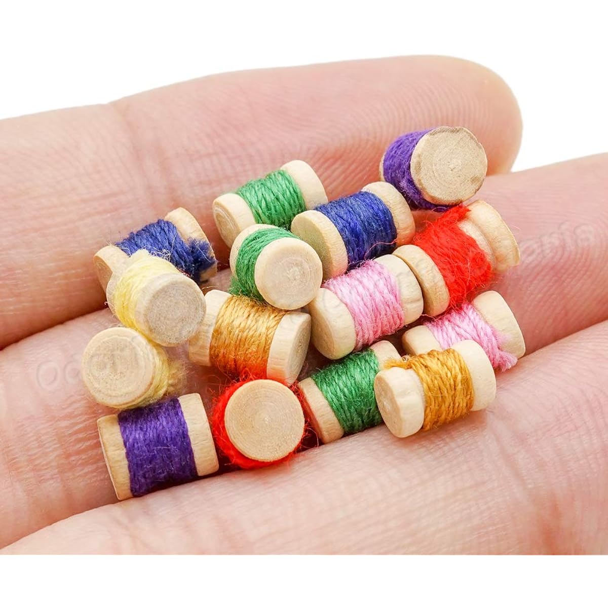 Odoria 1:12 Miniature Wooden Spools of Multicoloured Thread 15PCS Sewing Tools Kit Dollhouse Accessories