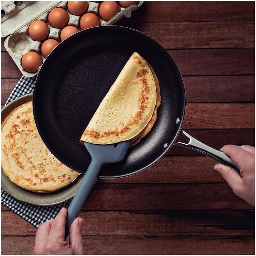 Tramontina Grano Non-Stick Frying Pan 26cm Stainless Steel Fluorine Coated All Three Layers Nonstick Dishwasher Safe Gas IH Compatible Respect for the Aged Day Housewarming Gift Made in Brazil 62155/267 TRAMONTINA