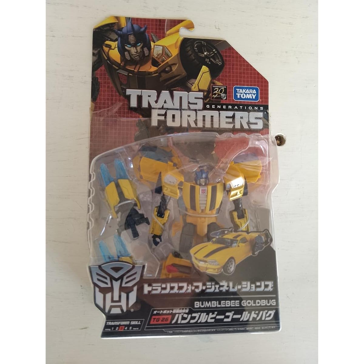 Bumblebee Goldbug Transformers Generations TG-26 Autobot Intelligence Commander Bumblebee Goldbug