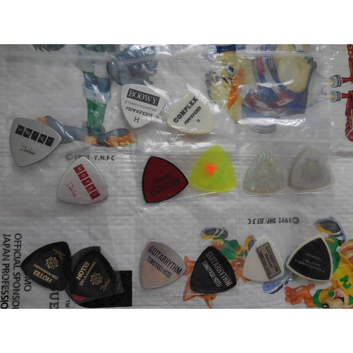 Tomoyasu Hotei guitar picks set of 14