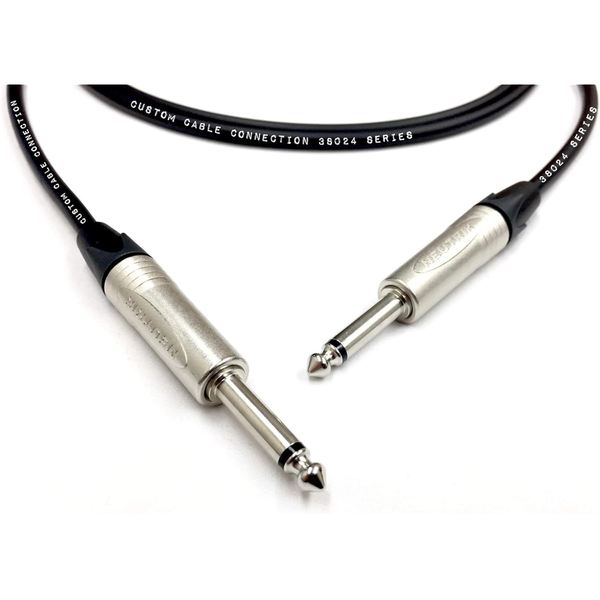 Canare GS-6 Guitar Cable with 1/4in TS Neutrik Connector 1 Foot Black 38024-1C