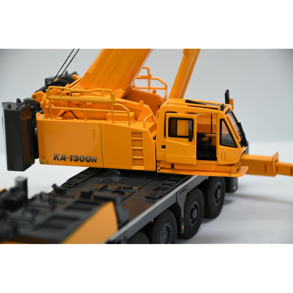 Kato Works KATO All-Terrain Crane KA-1300R 1/50 scale miniature
