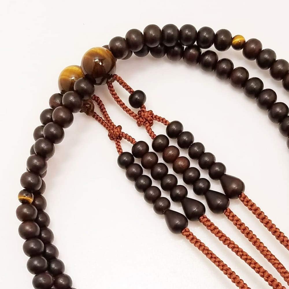 Kyoto Tsuchiya Prayer Store Men's distributed prayer beads, glossy poppy striped ebony, torame stone, pure silk tassel, domestically made, handmade, in paulownia box - for Shingon Buddhism - Main beads: 7mm