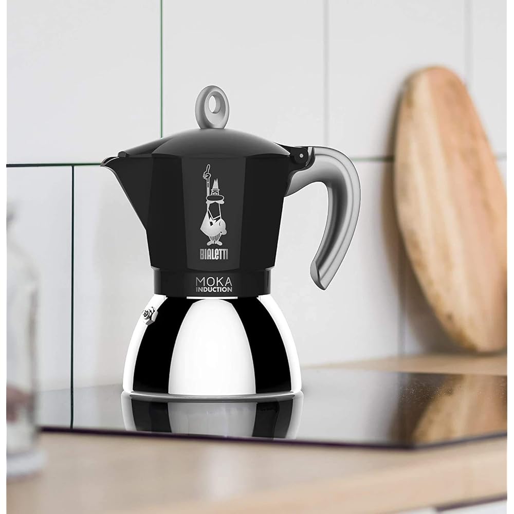 Bialetti New Moka Induction Coffee Maker Moka Pot, Aluminum, Black: Made in Italy, 4 Cups 200ml