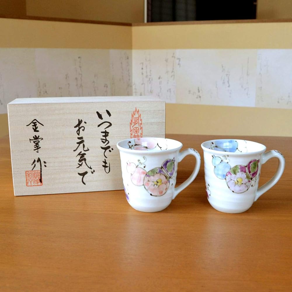 Good luck gift for wishing for good health, pair of Arita ware mugs, six flower gourds, gift card and message card, in wooden box