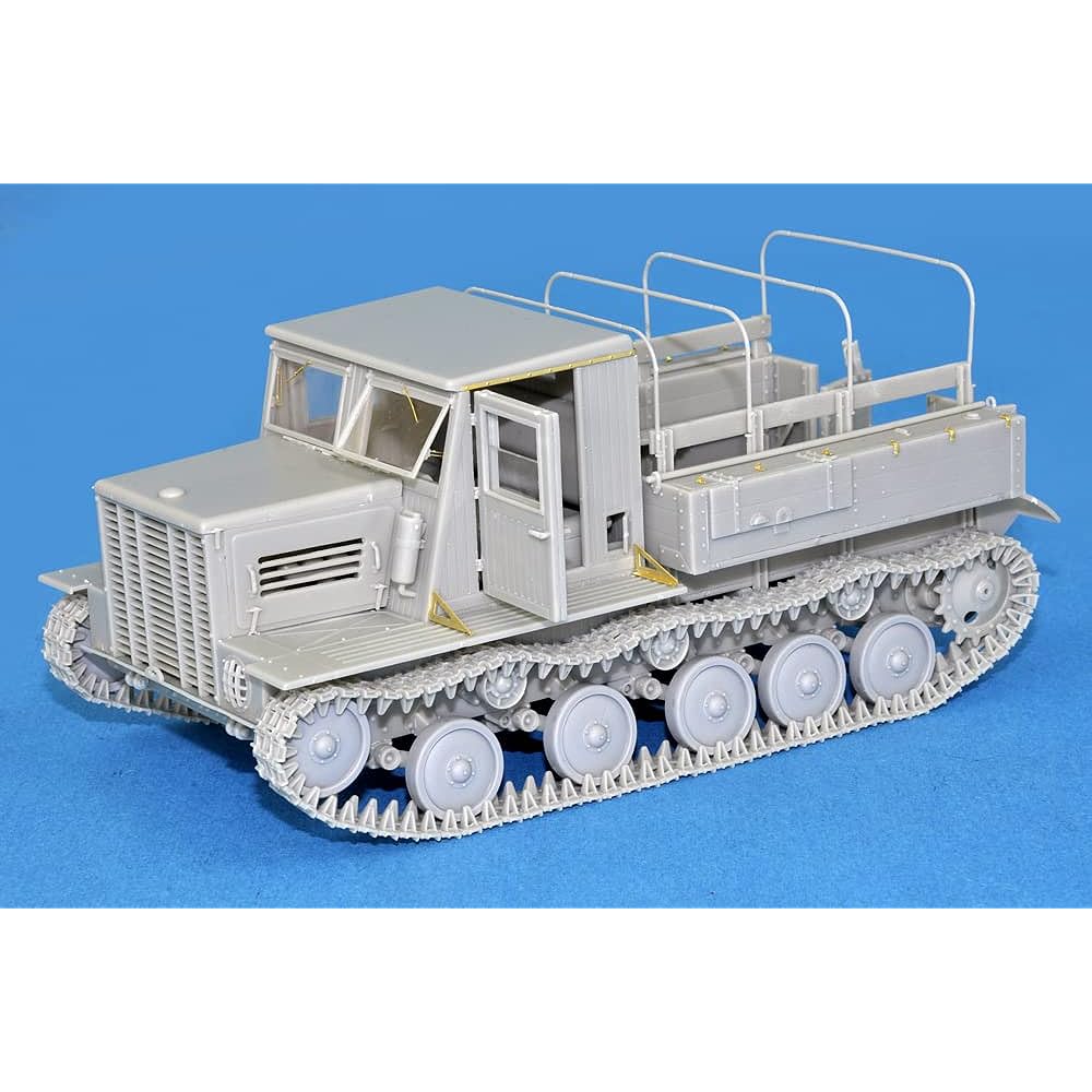 Miniart 1/35 Ya-12 Soviet Artillery Tractor MA35052 Plastic Model