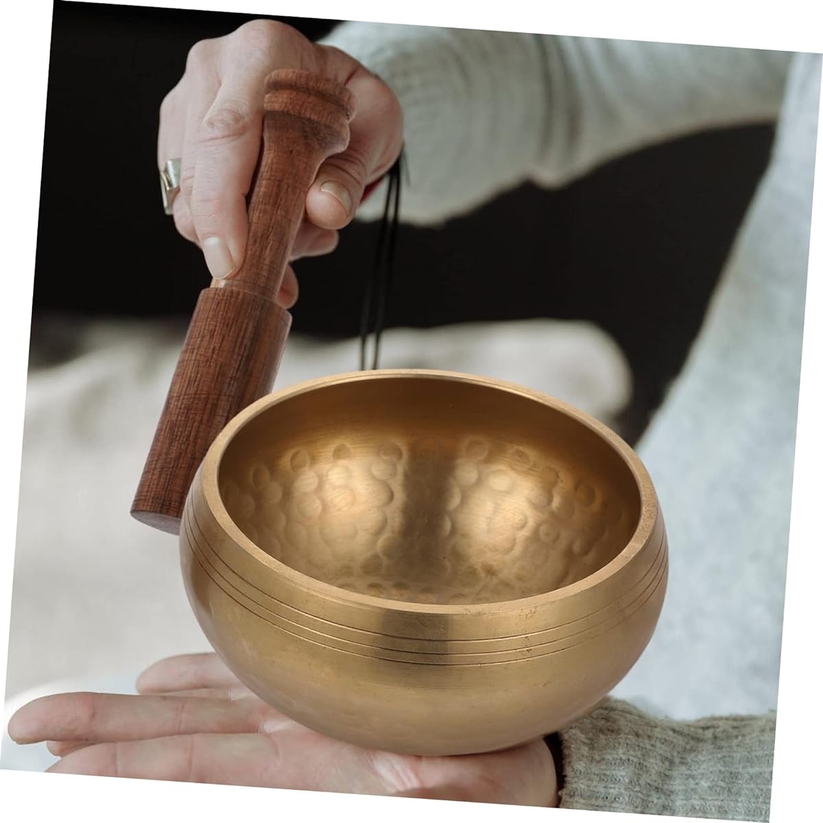 VICASKY Set of 4 Buddhist Music Bowls Tibetan Singing Bowls Yoga Sound Chakra Bowls Tibetan Mallet Meditation Bowls Tibetan Bowl Kit Healing Sound Bowls Ang