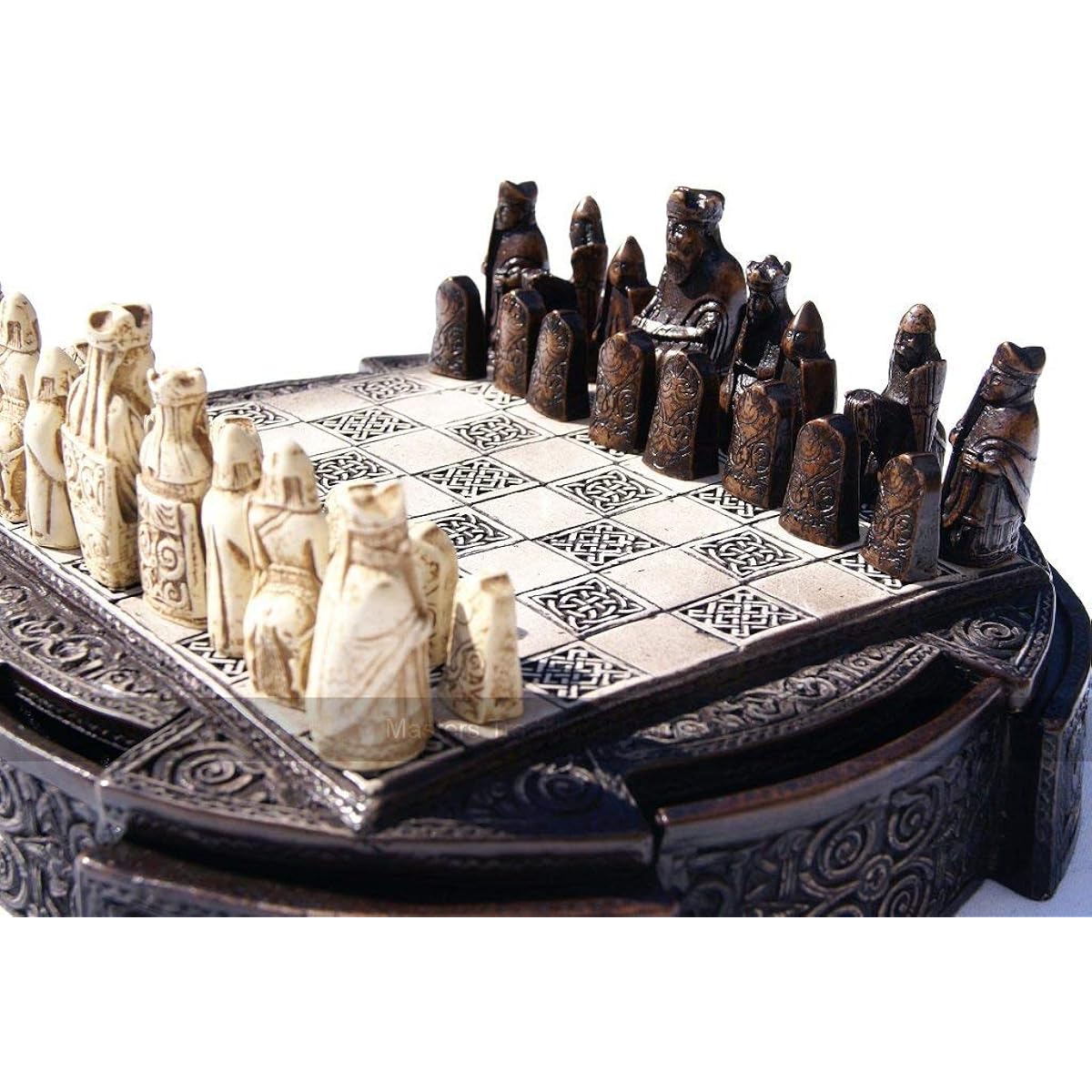 Isle Of Lewis Compact Chess Set (9 inch, brown cabinet)