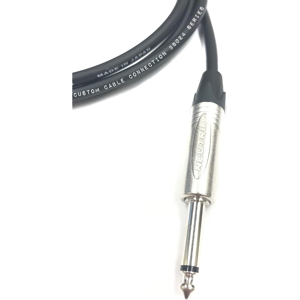 Canare GS-6 Guitar Cable with 1/4in TS Neutrik Connector 1 Foot Black 38024-1C