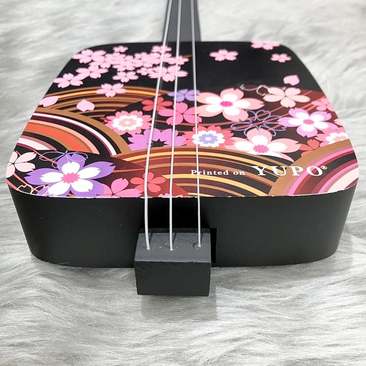 Sangenshi Kikuoka Small sanshin with flower pattern