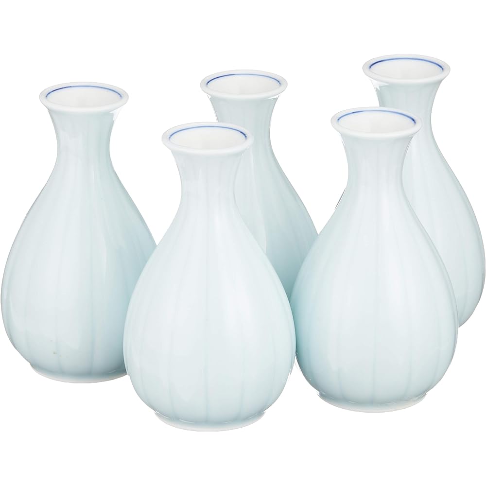 5 pieces of blue and white porcelain chrysanthemum cutter Ichigotori [6.9 x 11.5cm175cc 120g] [Sake vessel] [Ryotei, inn, izakaya, kappo, Japanese food, restaurant, business use]