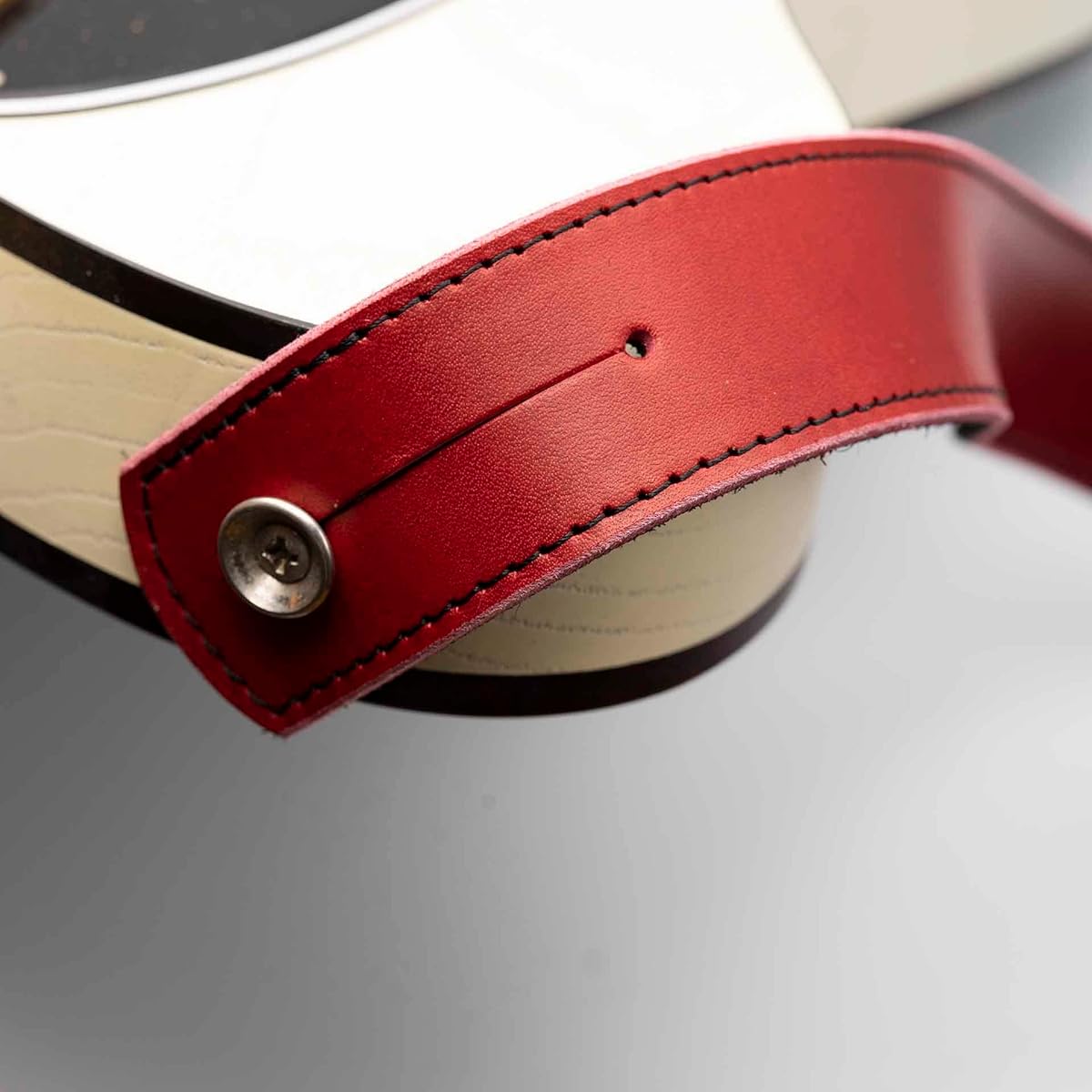 [GBD MUSIC] Made in Japan, Asakusa, Tokyo, luxury handmade guitar strap, leather, red/black, 35mm width, Banshu tanned oil leather/velor, solid brass lock