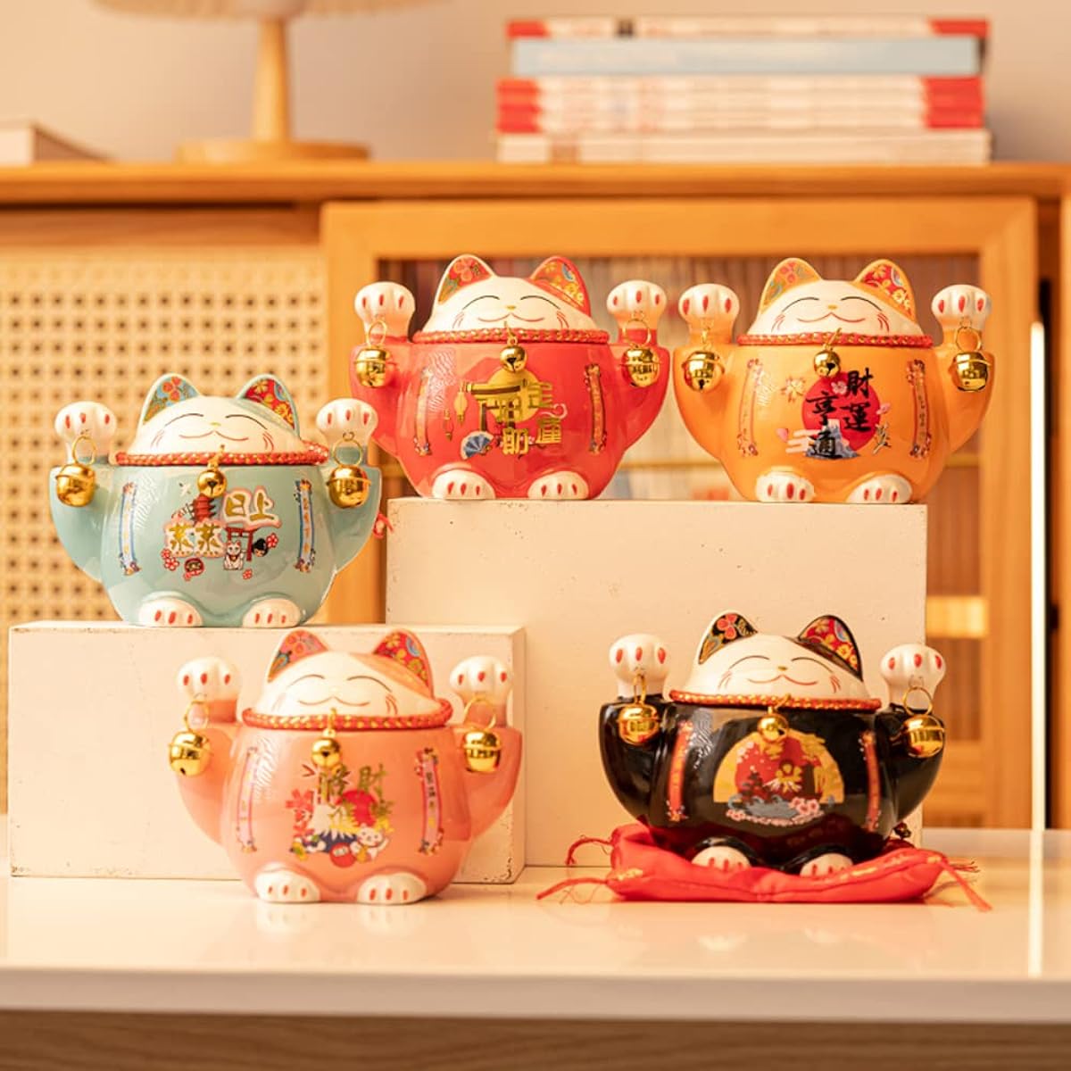 Tinse Money Box Lucky Cat Figurine Lucky Cat Healing Figurine Car Decoration Interior Mini Cat Figurine Good Luck Opening Gift Kids Birthday Christmas Present Bedroom Decoration