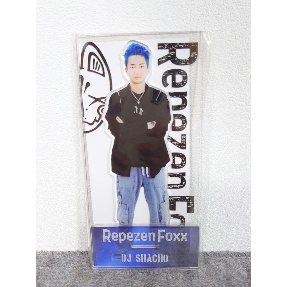 Cremas Exclusive Represent Fox Acrylic Stand DJ President