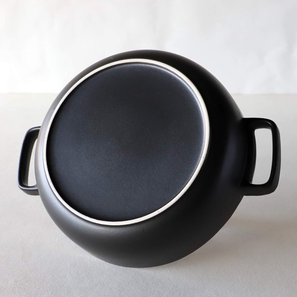 TAMAKI Earthen pot tote for 3-4 people, white, diameter 29.7 x depth 23.6 x height 11 cm, dishwasher, microwave, oven, and open fire safe T-928479