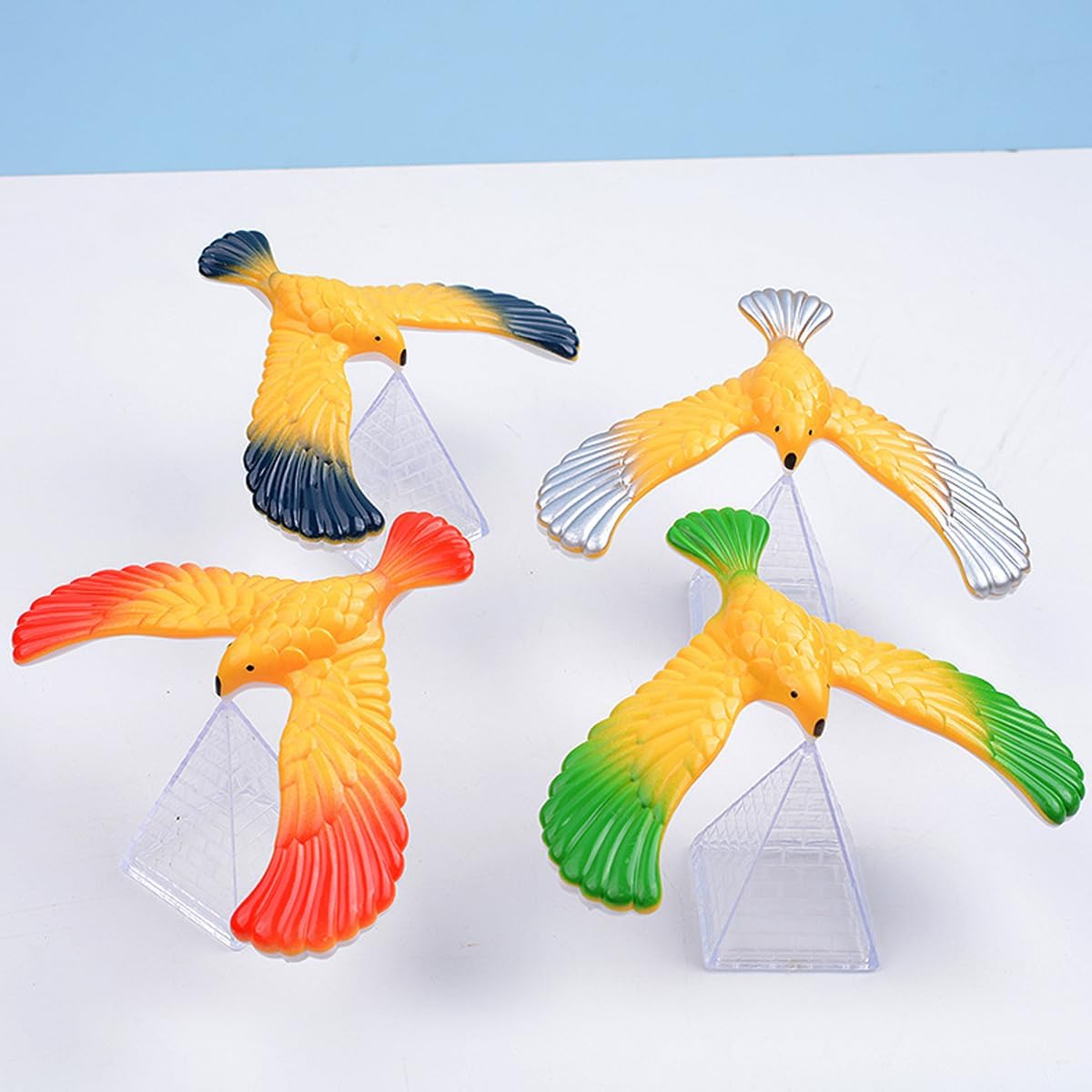 Balance Bird Gravity Bird Pyramid Combination Physics Toy Physical Science Adult Office Desktop Science Enthusiast Kids and Teacher Set of 4